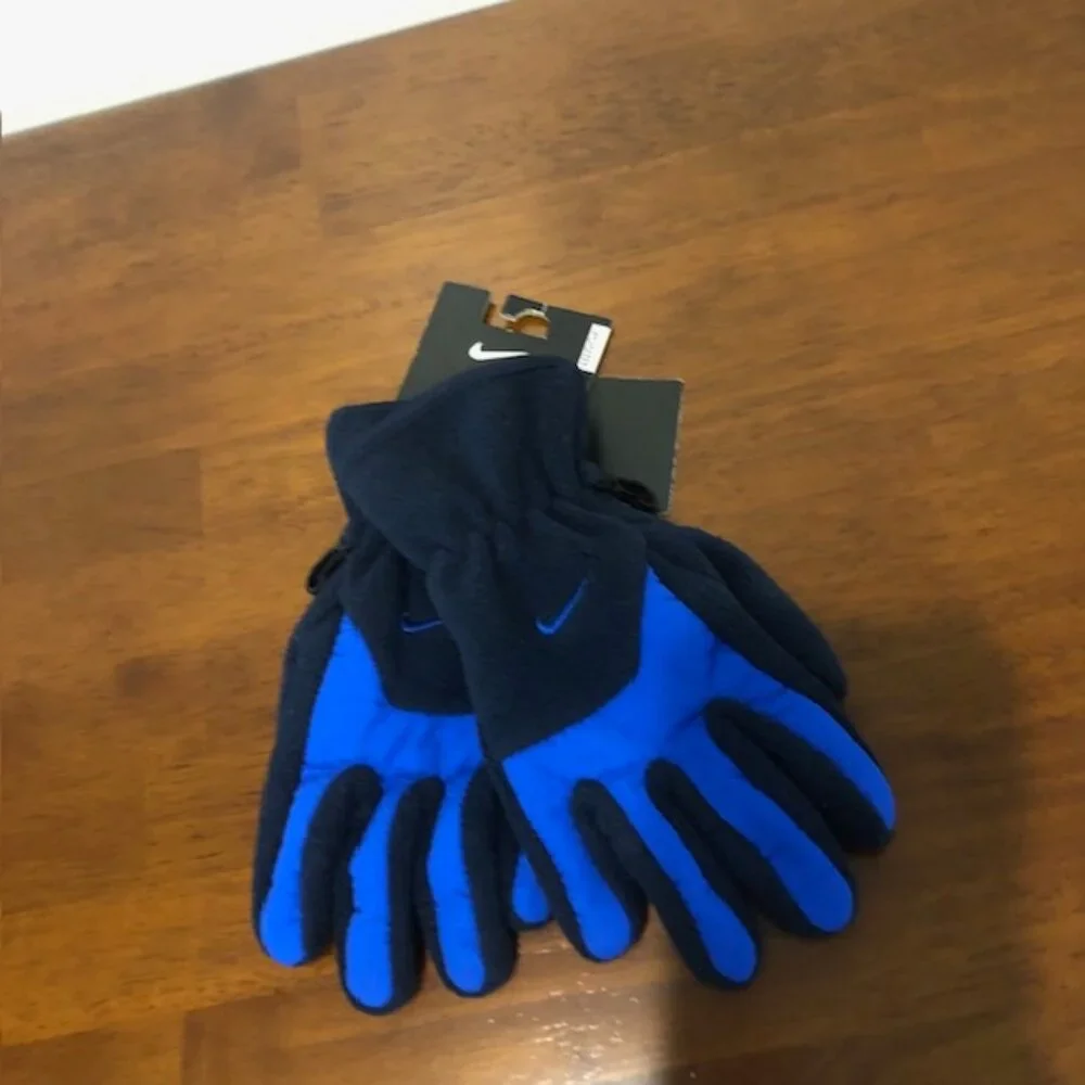 Nike Blue Two-Tone Youth Mitten Gloves NWT.